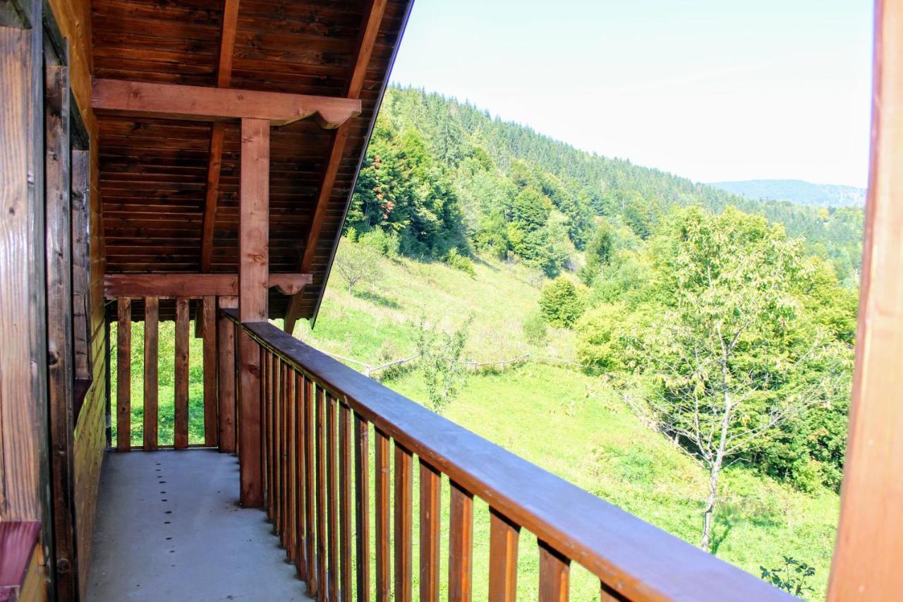 Котедж "Карпатський Краєвид" Jaremtsche Exterior foto